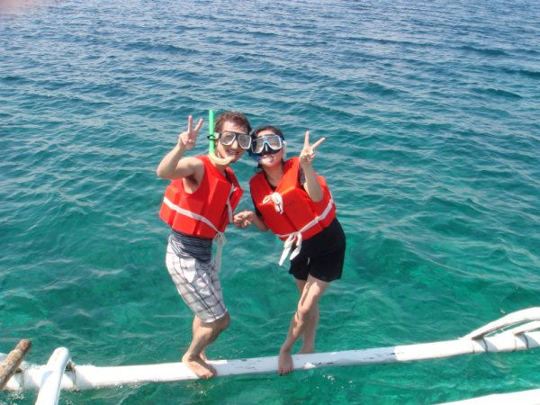 �t�B���s�����w�bLIFE CEBU�̌��k