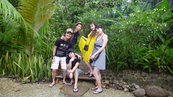 �t�B���s�����w�bLIFE CEBU�̌��k